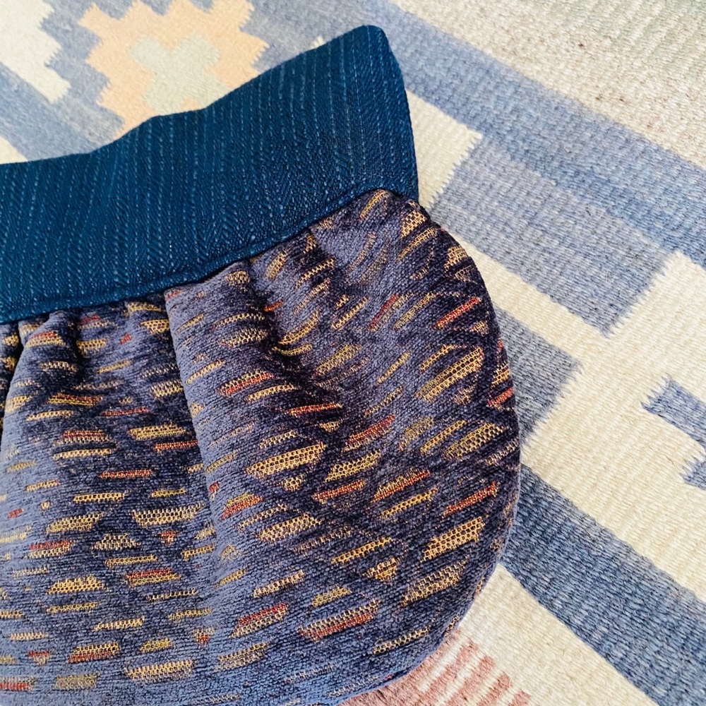 Ambatana Threads Clutch Handbag - Picture 4 of 9